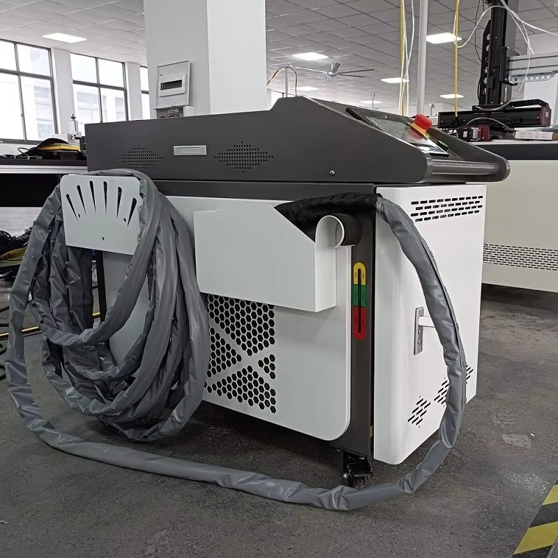 Laser Cleaning Machine 2000W - Hochgeschwindigkeits-Handlaser-Oberflächenreinigungsmaschine 2000W Tragbarer Metallrost-, Farb- und