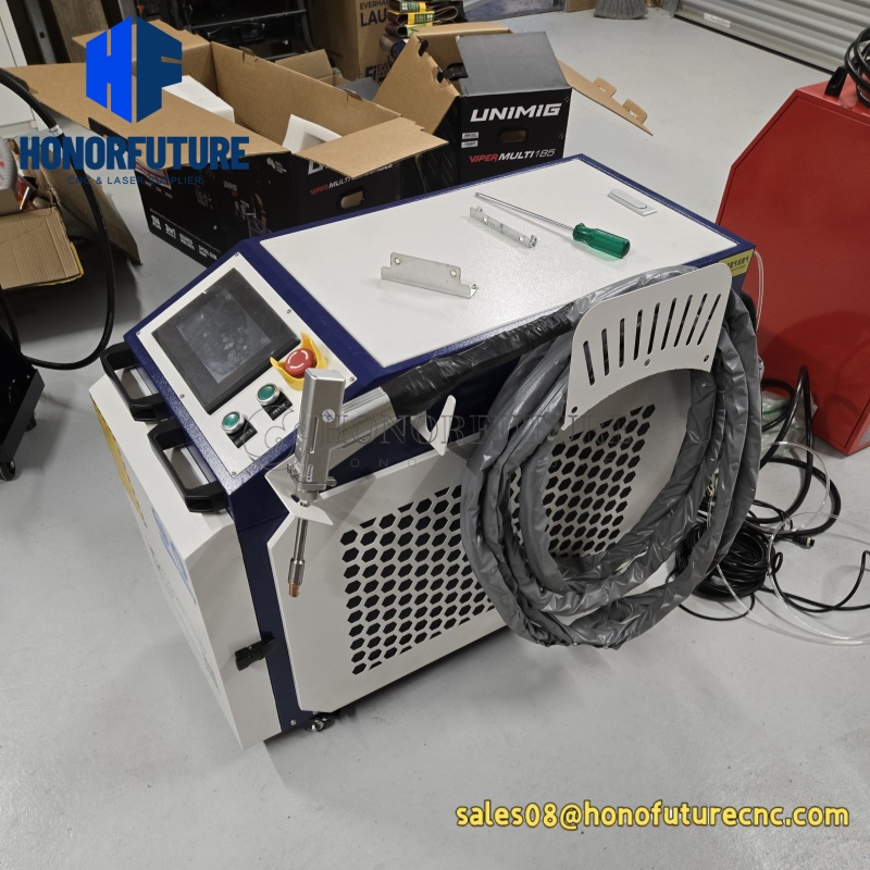 Laser Cleaning Machine 2000W - 1500W 2000W 3000W Handgehaltener Laserschweißer Wassergekühlte