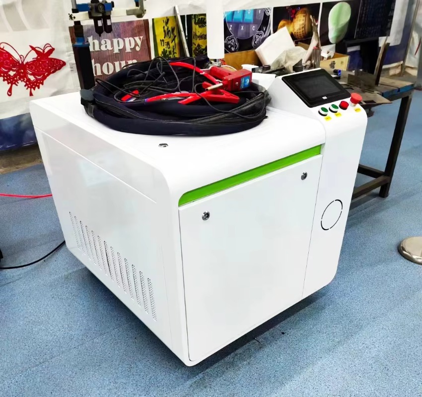 OEM Laser-Reiniger Tragbarer K – Laser Cleaning Machine 2000W Bewertung und Preis